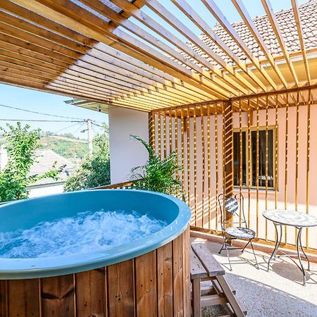 Lagom - Hot Tub Hideout Braşov Eksteriør bilde