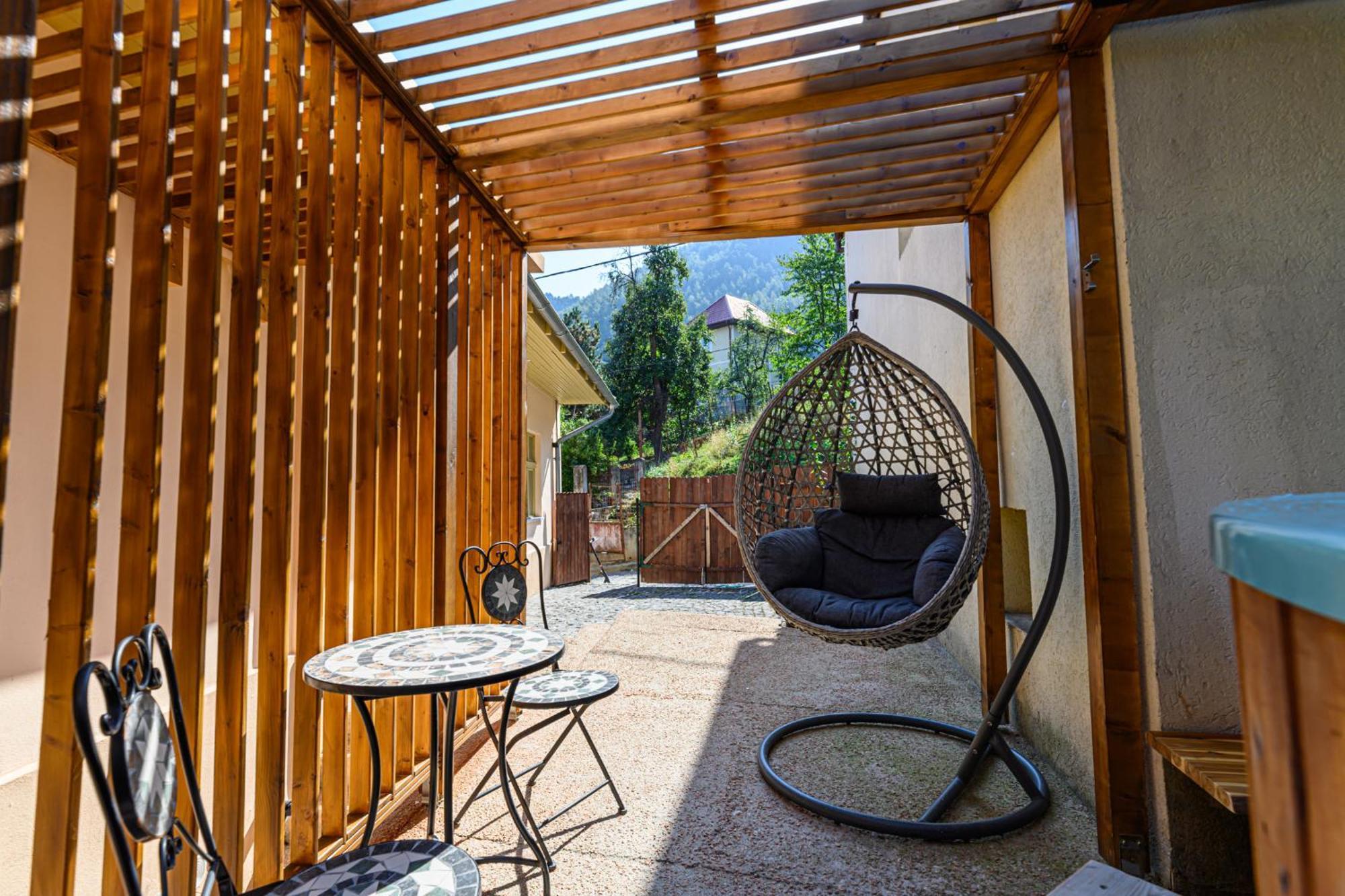 Lagom - Hot Tub Hideout Braşov Eksteriør bilde