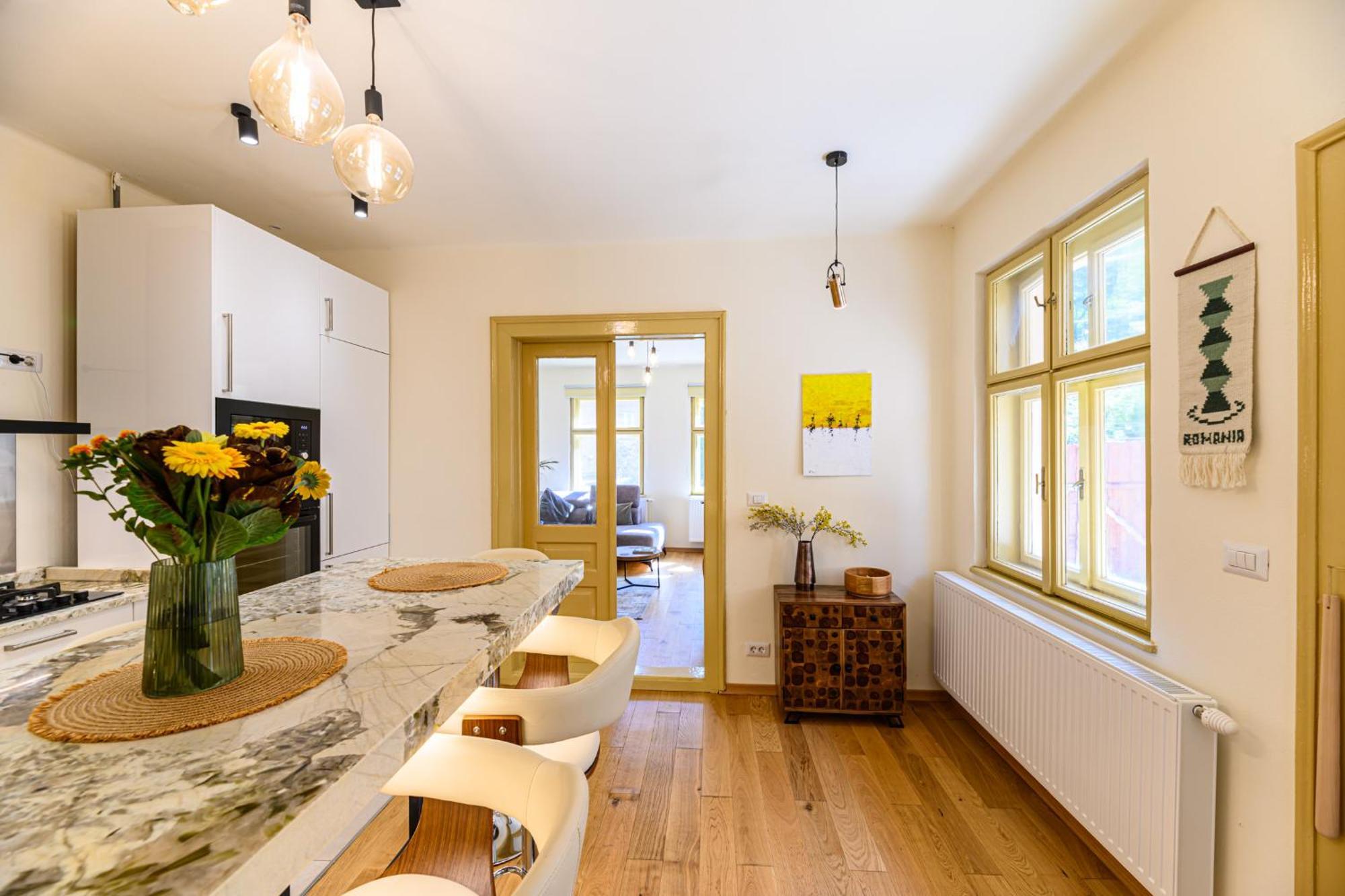 Lagom - Hot Tub Hideout Braşov Eksteriør bilde