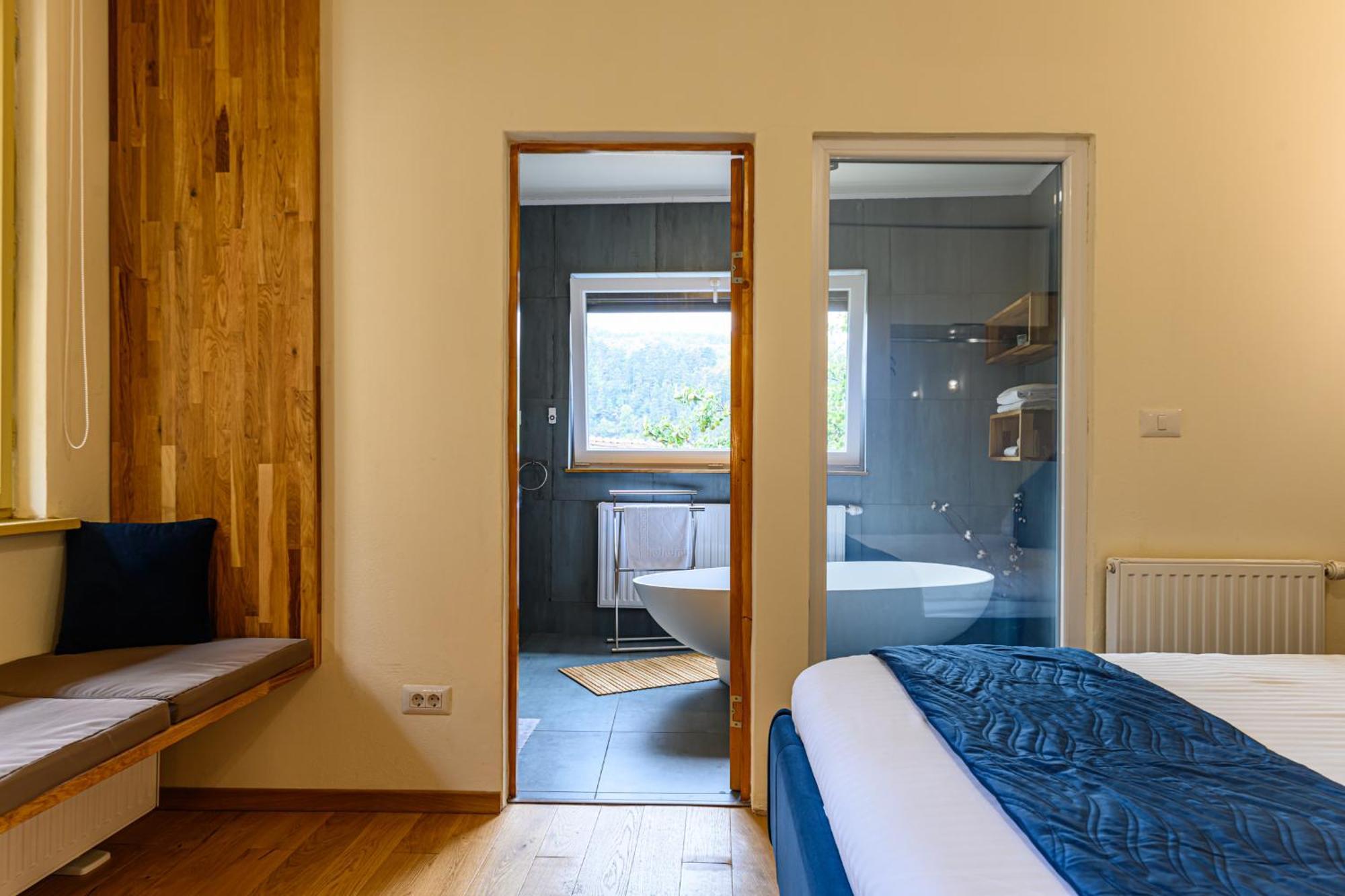 Lagom - Hot Tub Hideout Braşov Eksteriør bilde