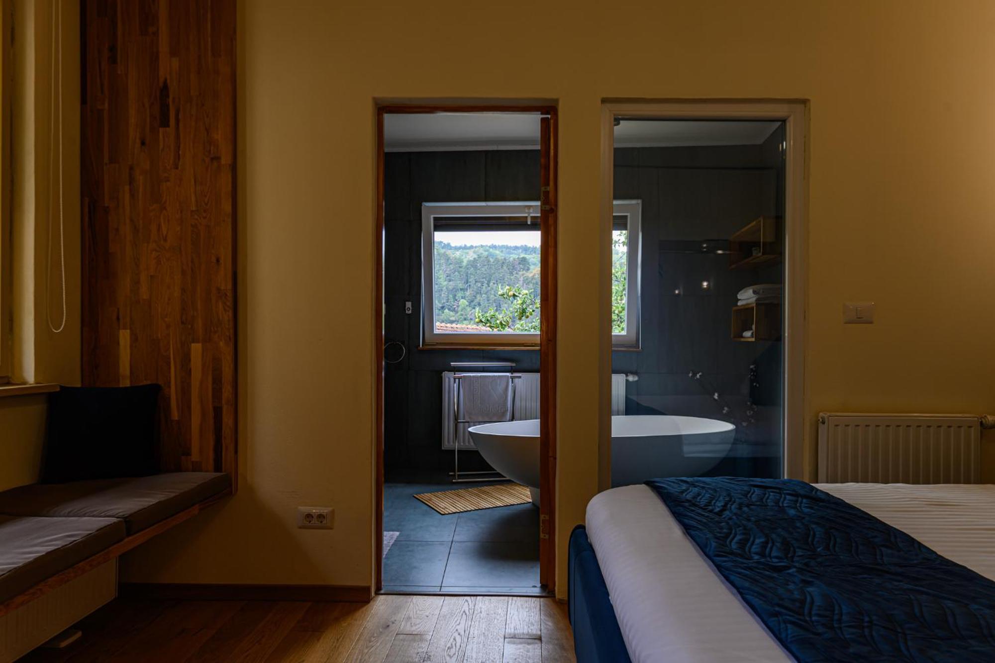 Lagom - Hot Tub Hideout Braşov Eksteriør bilde